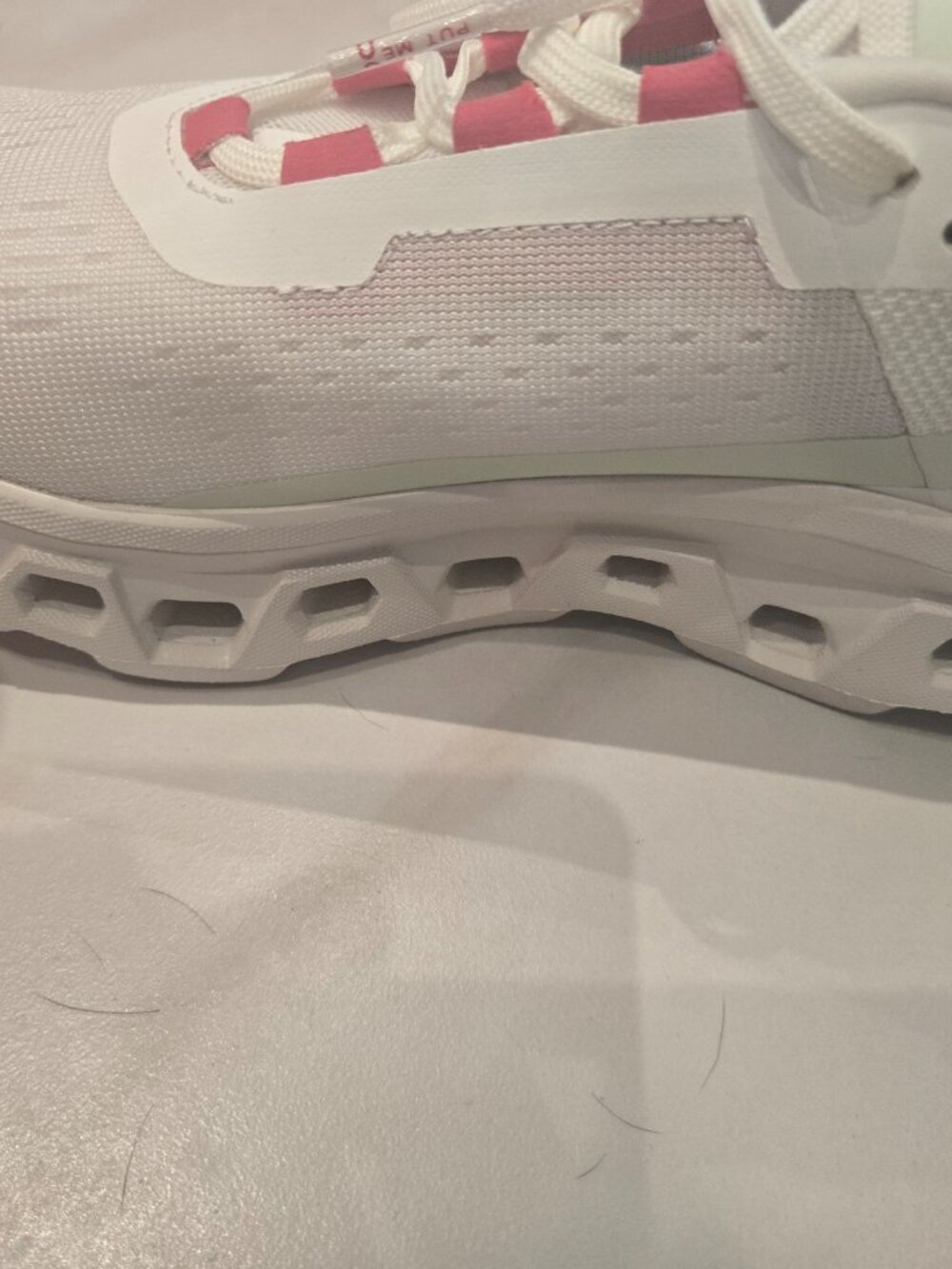On running cloud monster white, lime and neon pink. Size 7.5 new - Picture 4 of 5